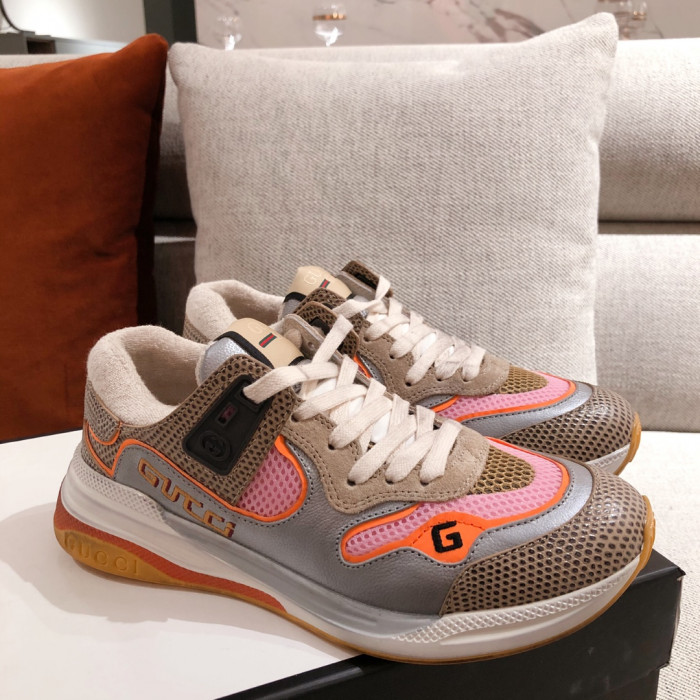 G*u*i mid sneaker