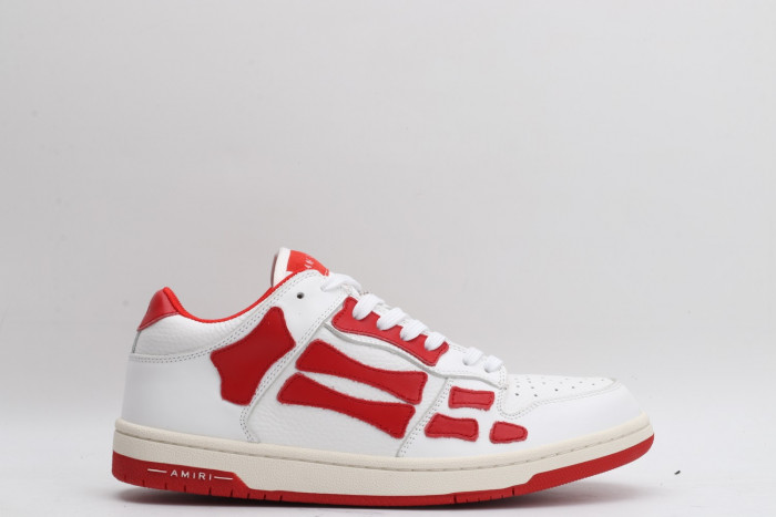 AR1M1 Low-Top Sneaker