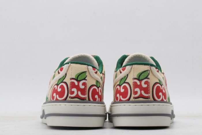 G*u*i low-top sneaker