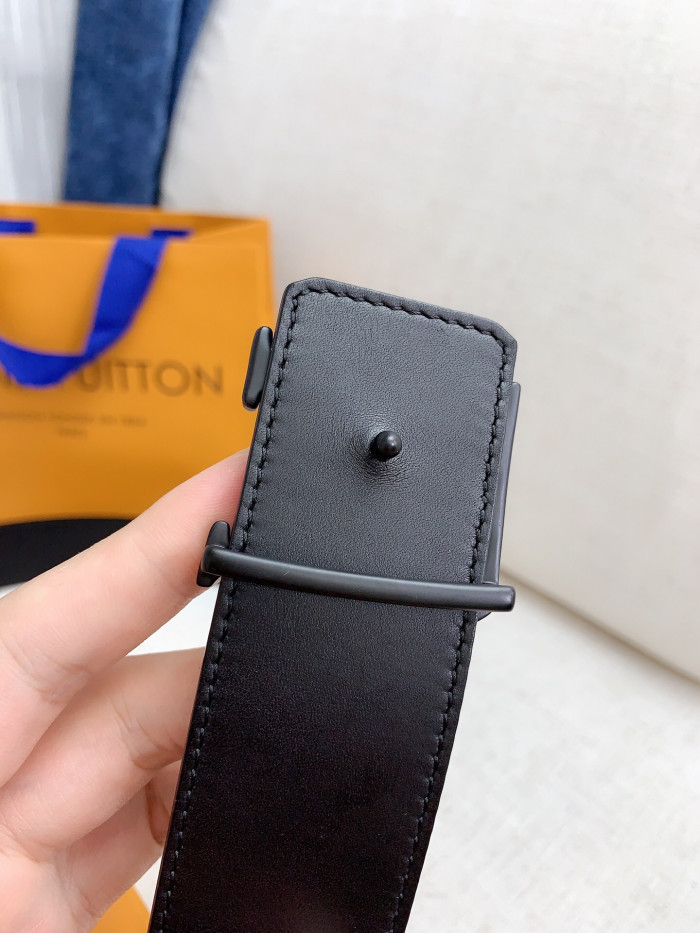 Loui Vuitto Belt-4CM