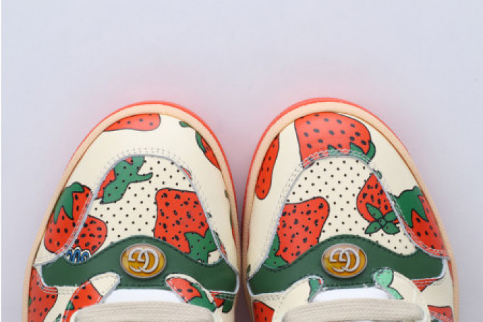 G*u*i ace embroidered low-top sneaker 9az1xags19p