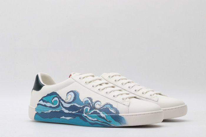 G*u*i low-top sneaker