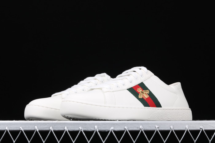 G*u*i ace embroidered low-top sneaker white with bee ‎429446 02jp0 9064
