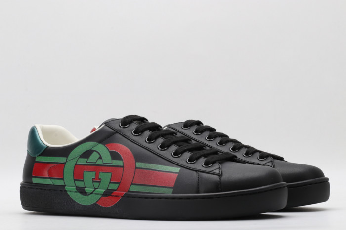 G*u*i low-top sneaker