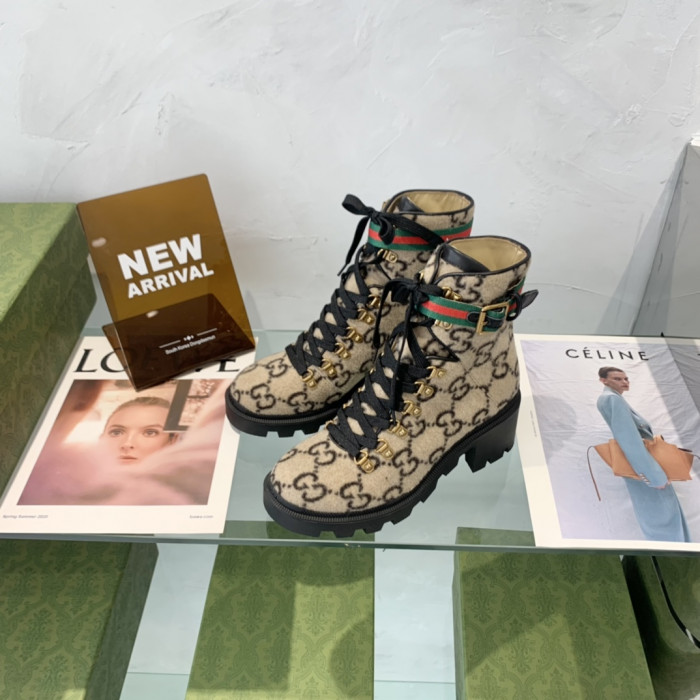G*u*i boots