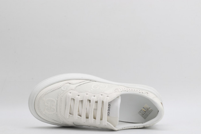 G*u*i low-top sneaker