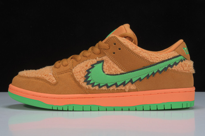 Grateful Dead x Nike SB Dunk Low “Orange Bear” CJ5378-800