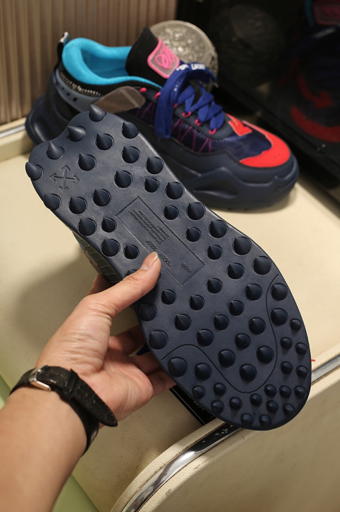 OFF-WHITE C/O ODSY-1000 SNEAKER