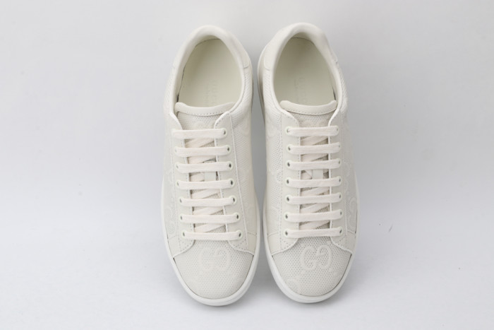 G*u*i low-top sneaker