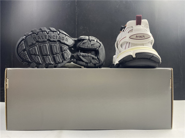 BLCG Track Sneaker 542023 W3AC1 2050