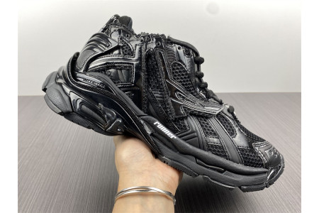 balcia track runner black Ba*len*cia*ga