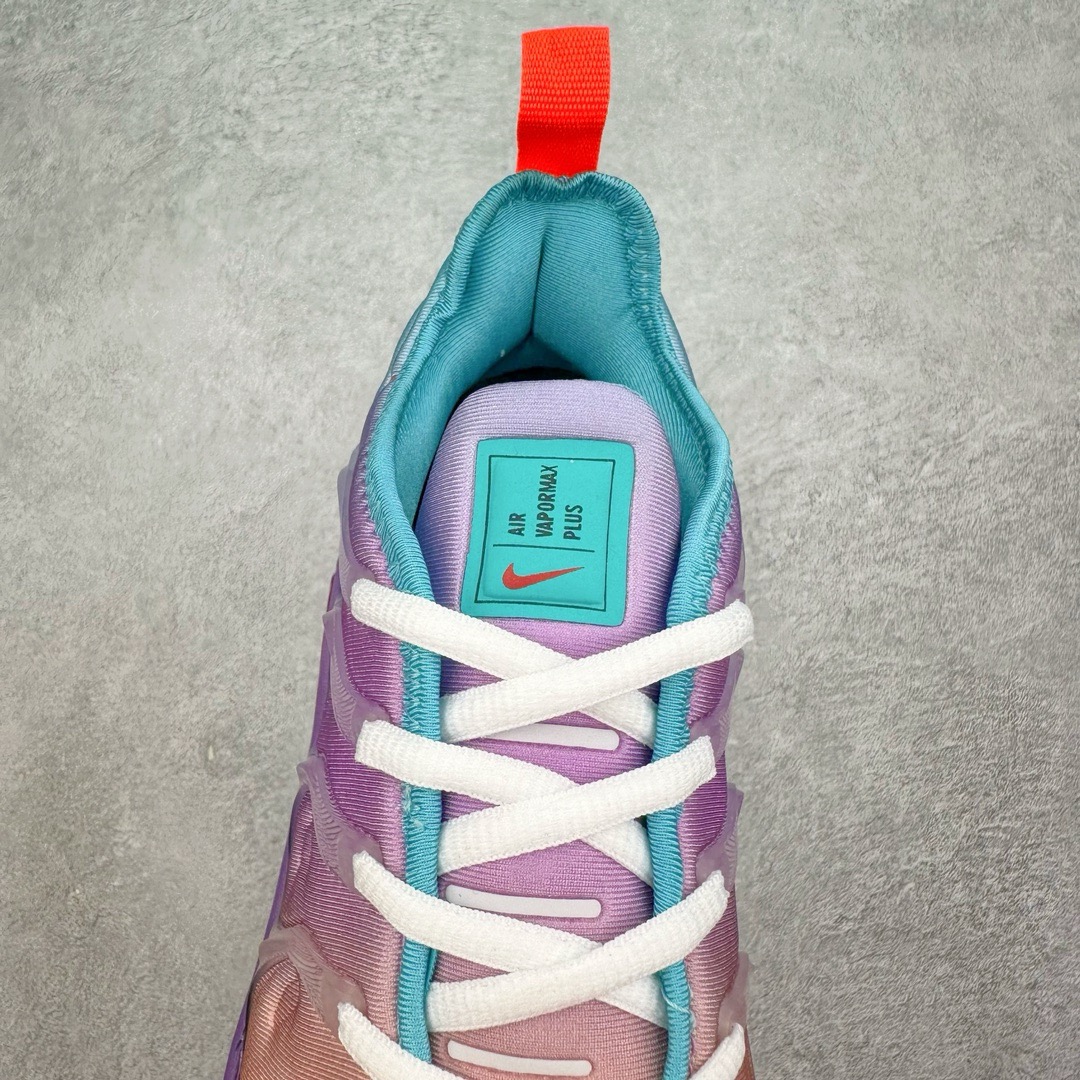 Nike Air VaporMax Plus FD0823-500