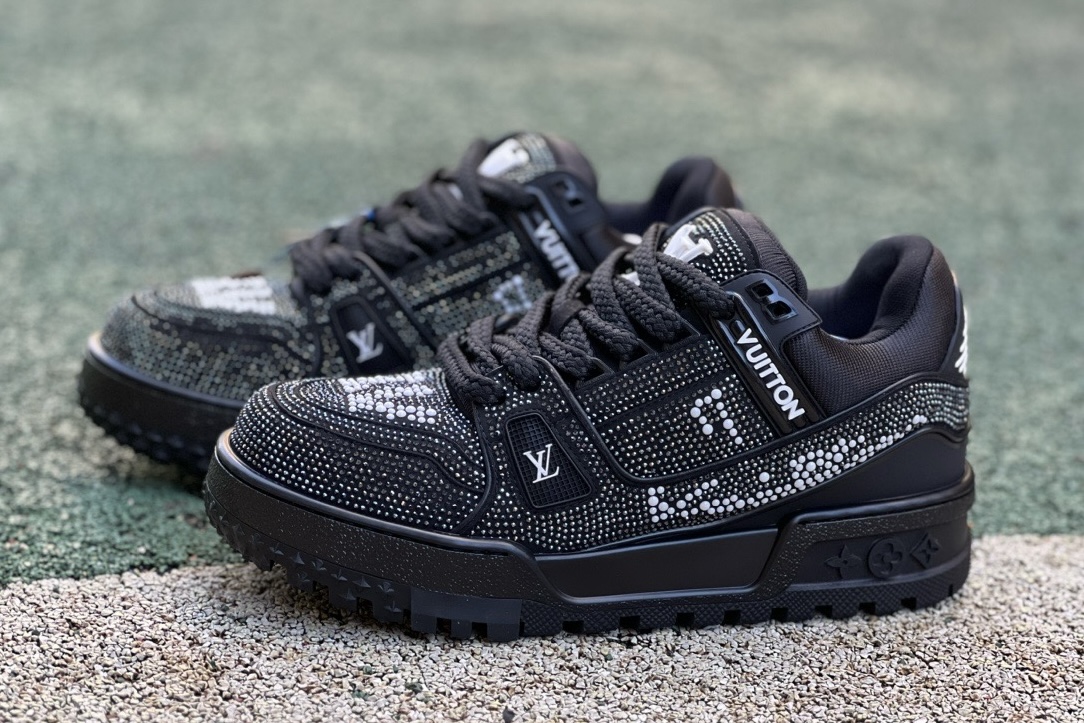 lv trainer maxi full of Di*m*nds black