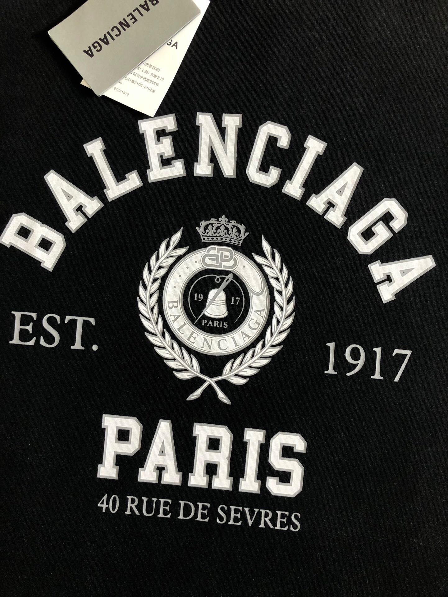 Ba*len*cia*ga t-shirts