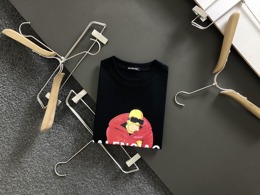 Ba*len*cia*ga t-shirts