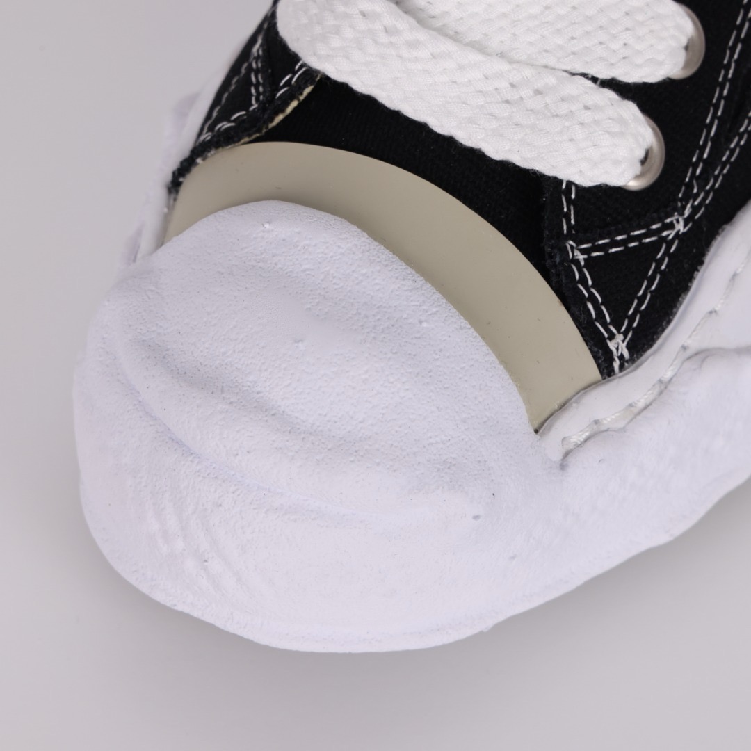 Ma*s*n mihara yasuhiro mmy sneaker