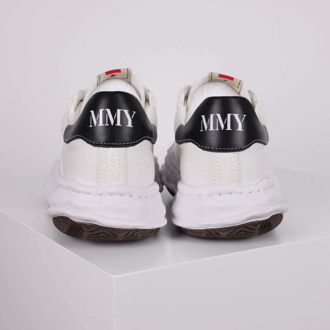 Ma*s*n mihara yasuhiro mmy sneaker