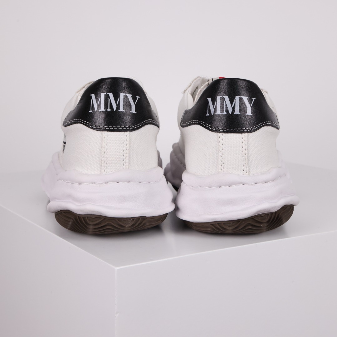 Ma*s*n mihara yasuhiro mmy sneaker