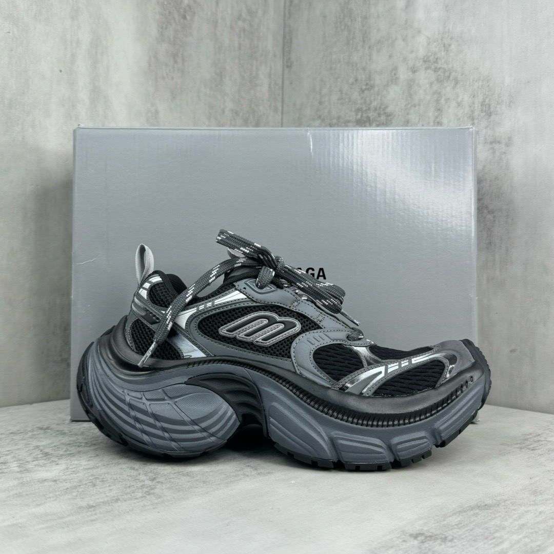 BLCG Sneaker 6XL