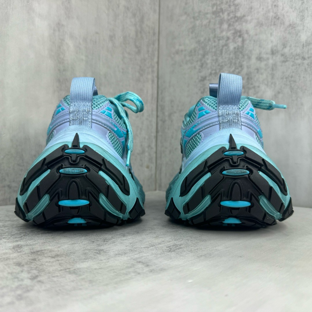 BLCG Sneaker 6XL