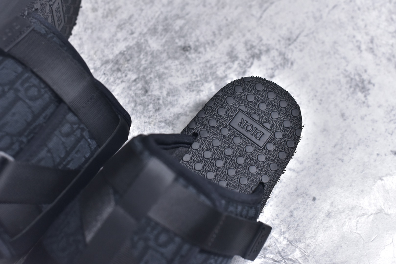 DR Slippers