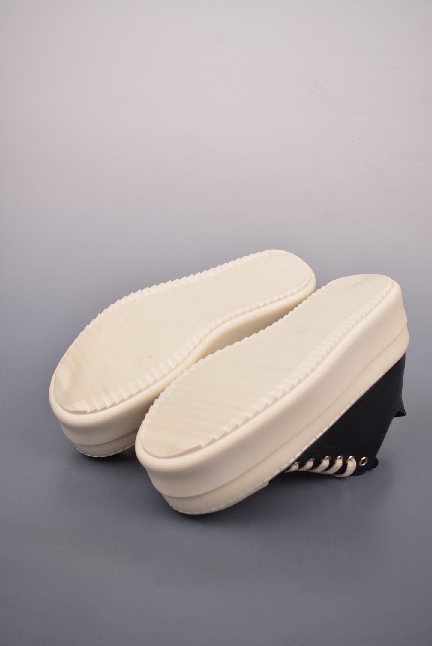 Rick Owen.s Sneaker