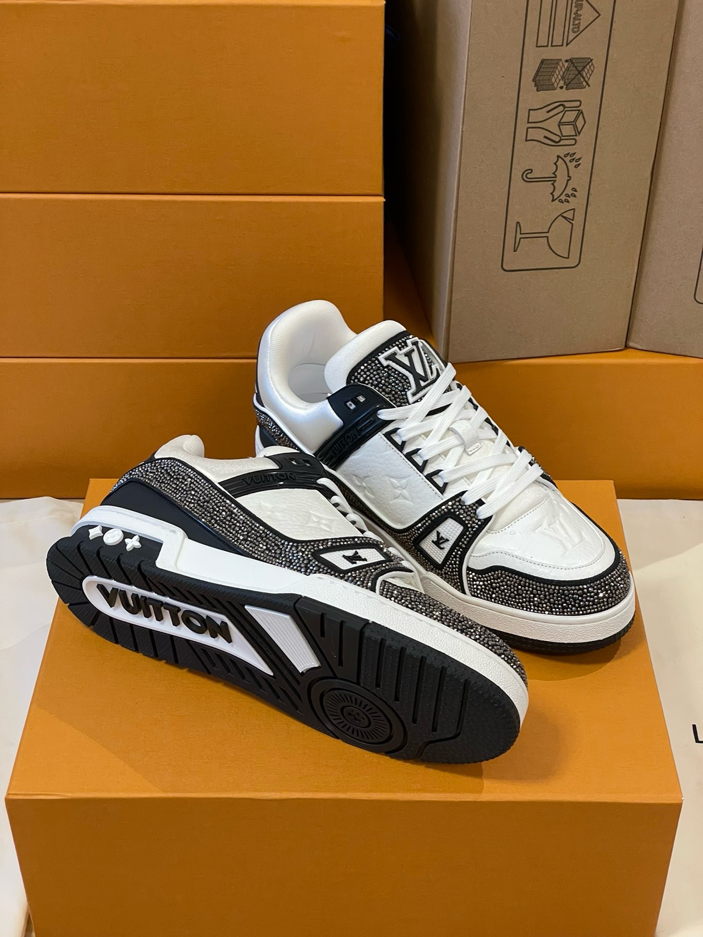 Loui Vuitto TRAINER SNEAKER