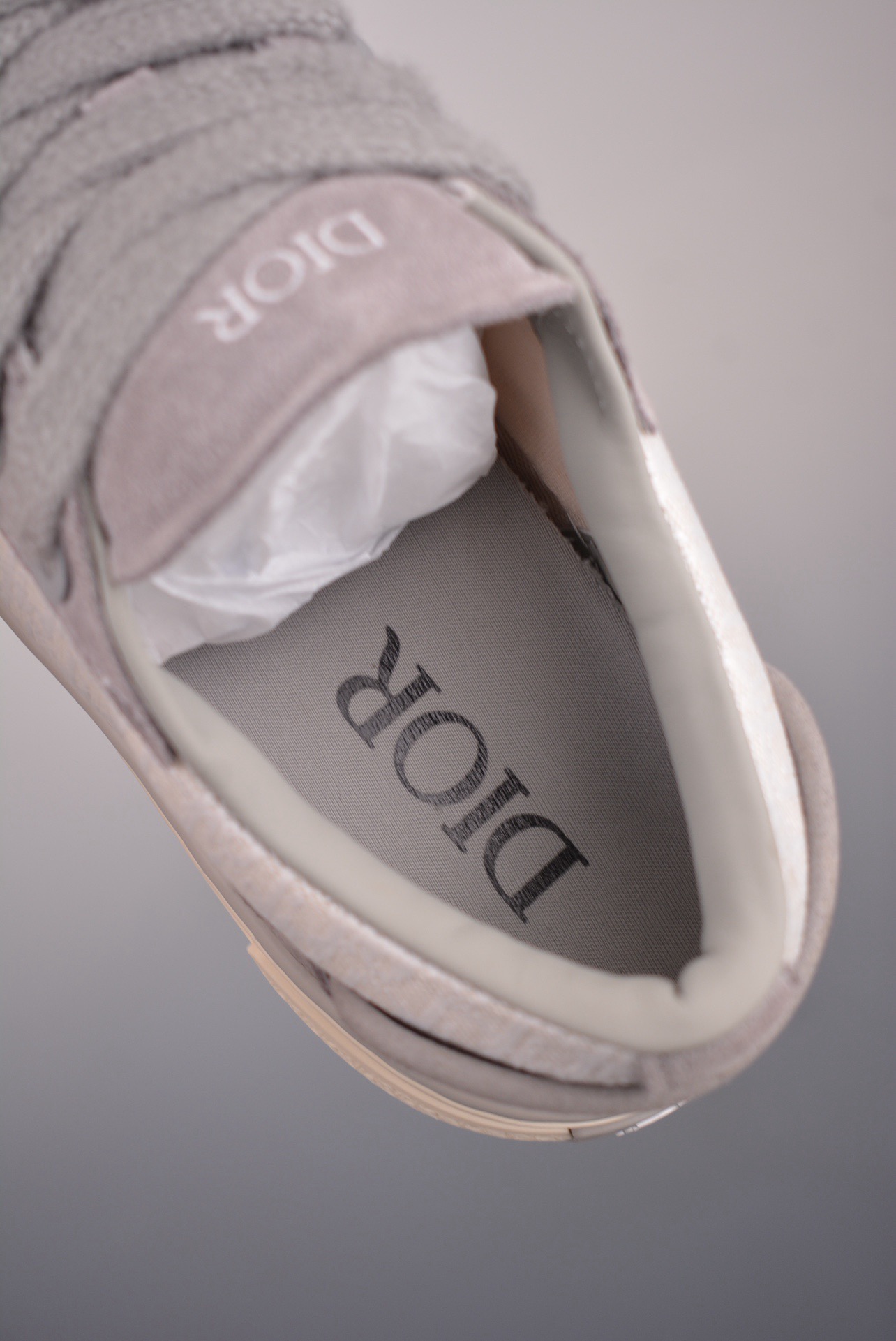 DR B33 SNEAKER
