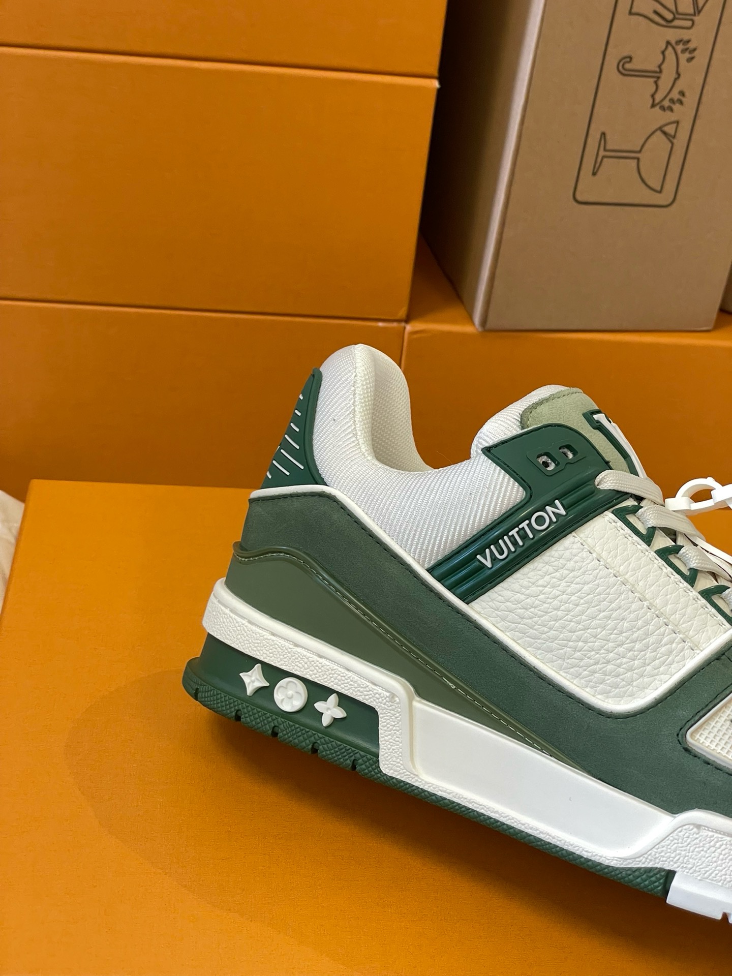 Loui Vuitto TRAINER SNEAKER