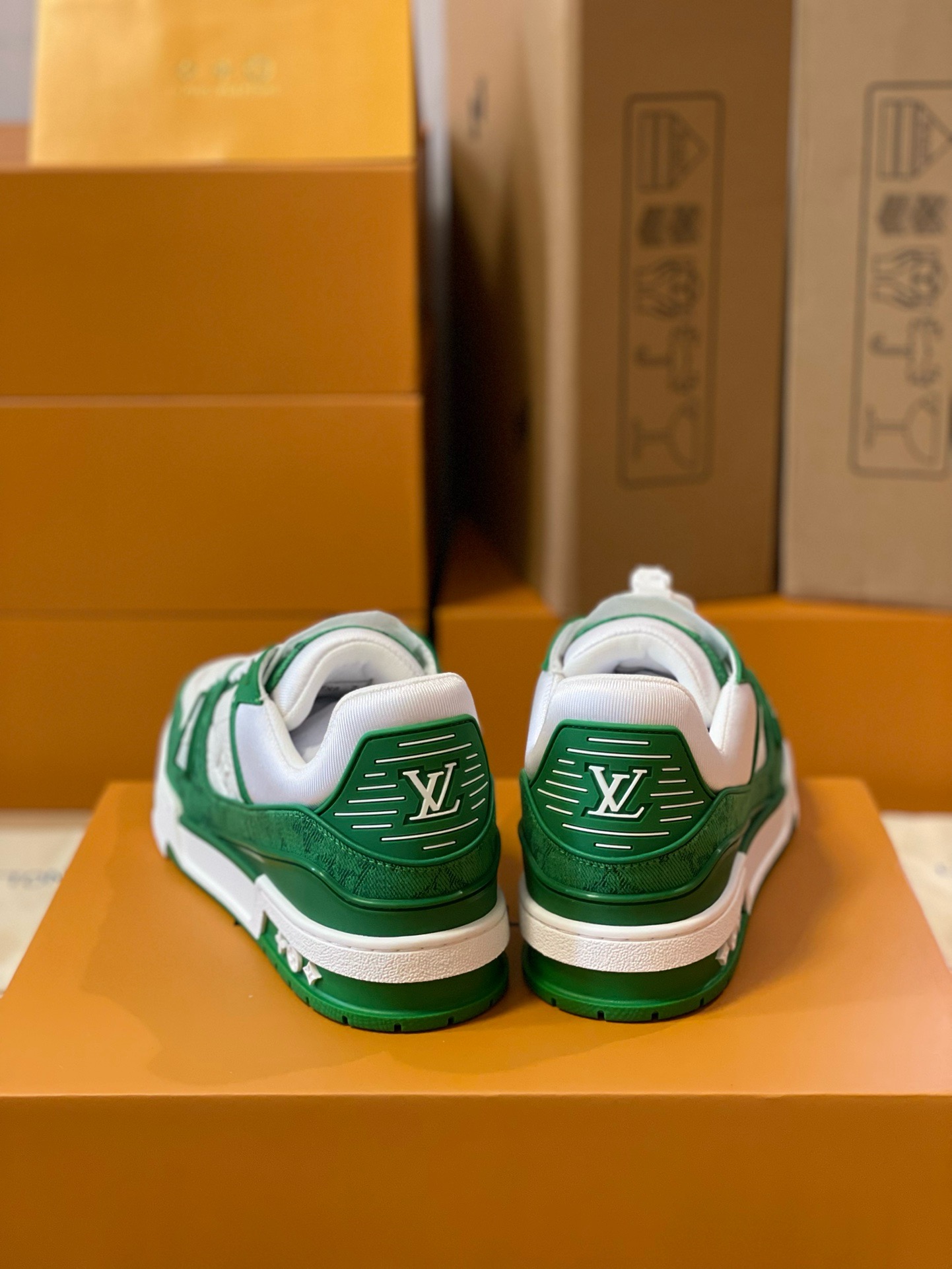 Loui Vuitto TRAINER SNEAKER