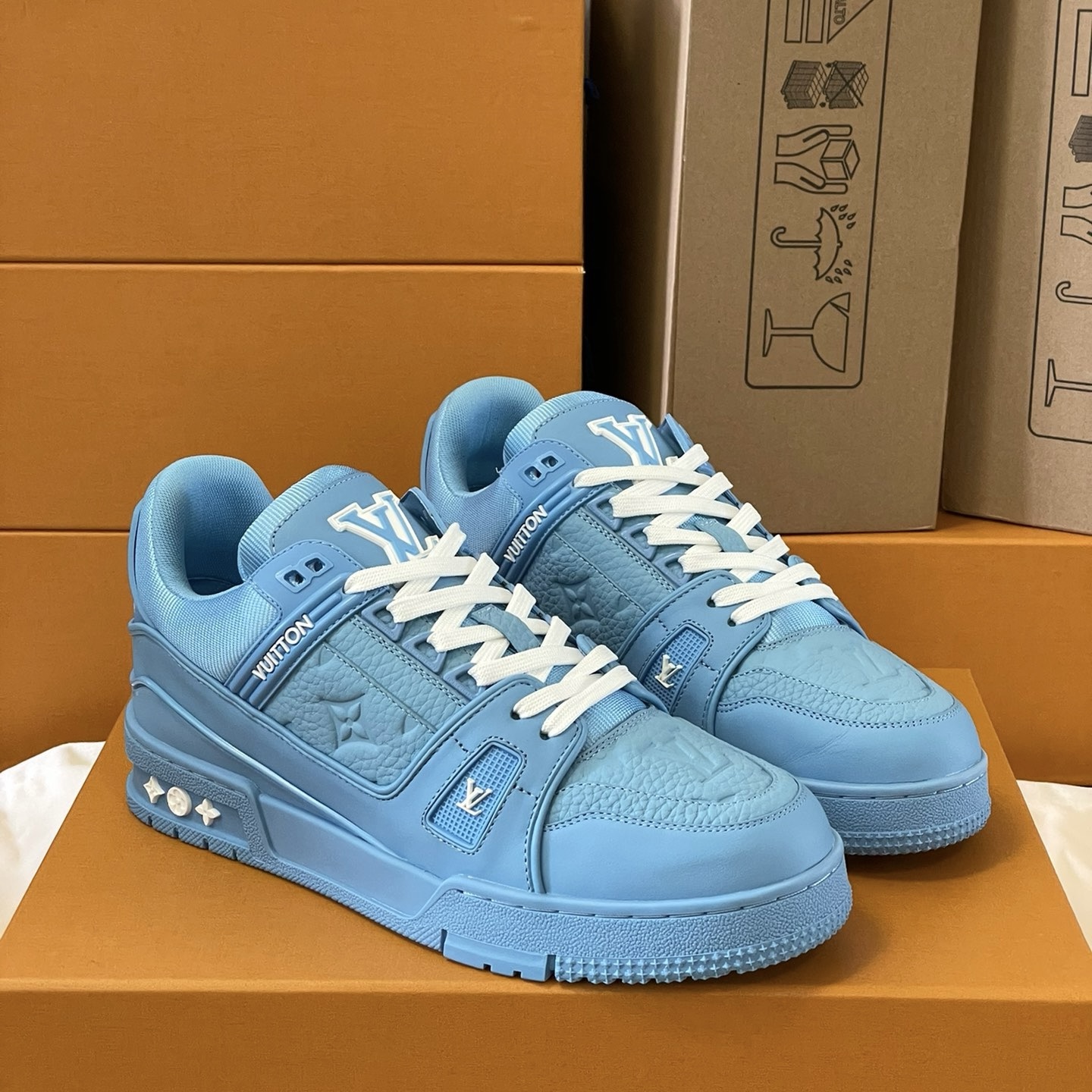 Loui Vuitto TRAINER SNEAKER