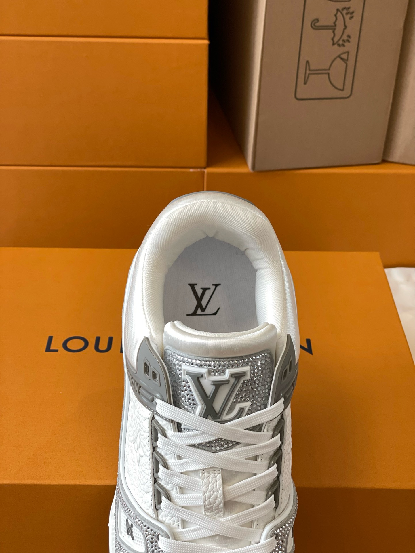 Loui Vuitto TRAINER SNEAKER
