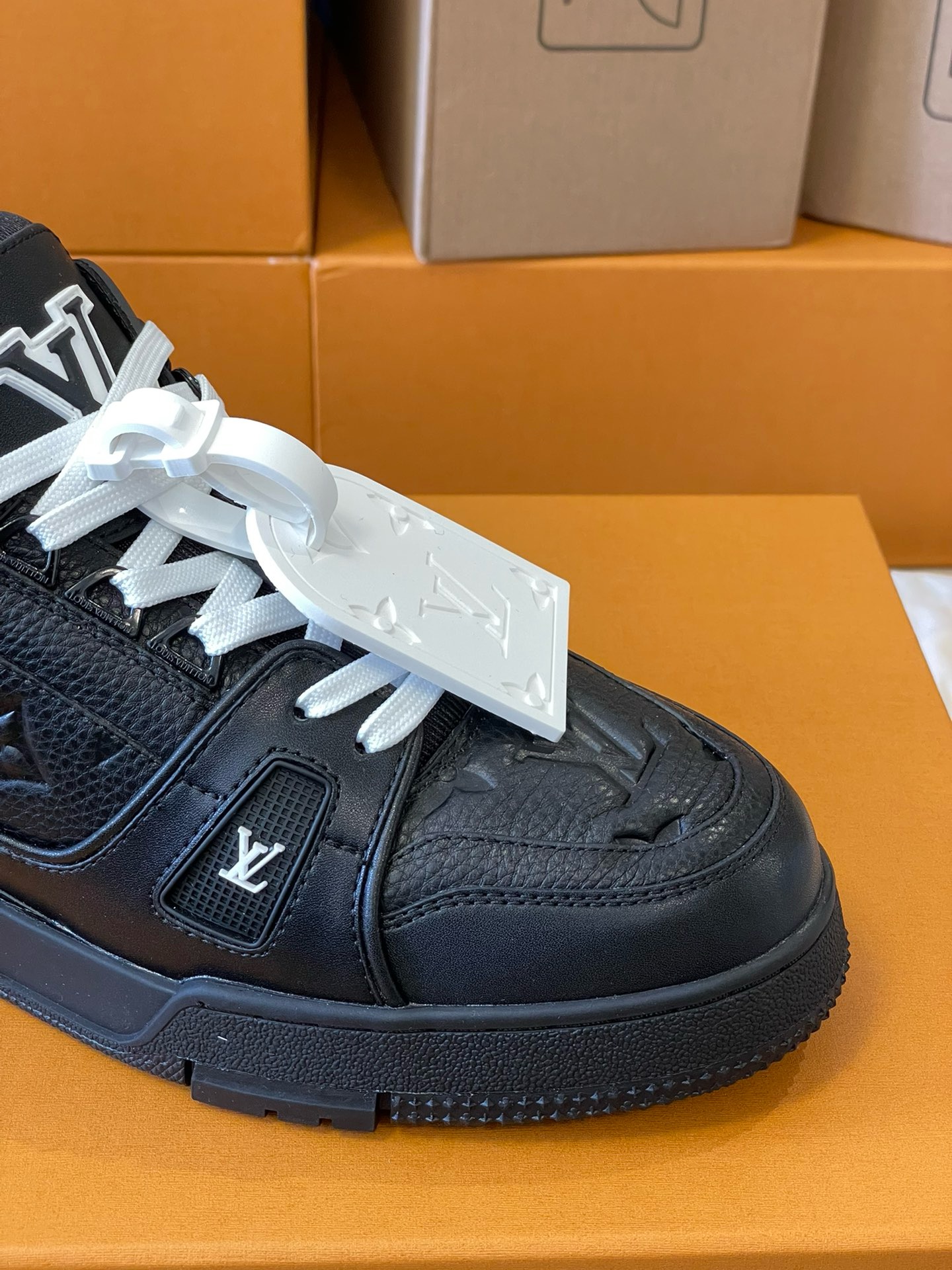 Loui Vuitto TRAINER SNEAKER