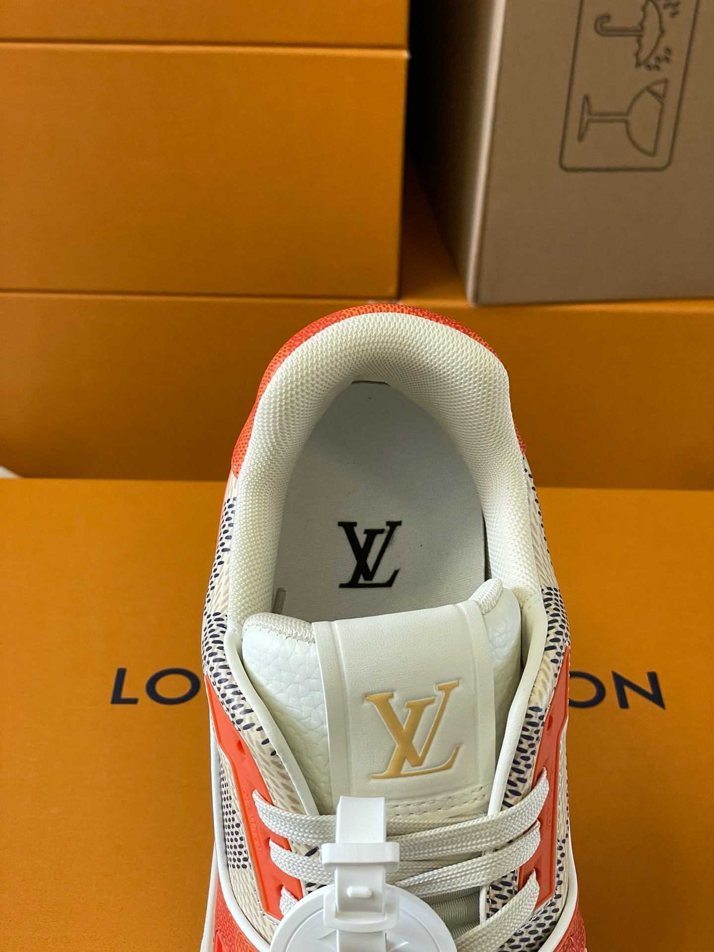 Loui Vuitto TRAINER SNEAKER