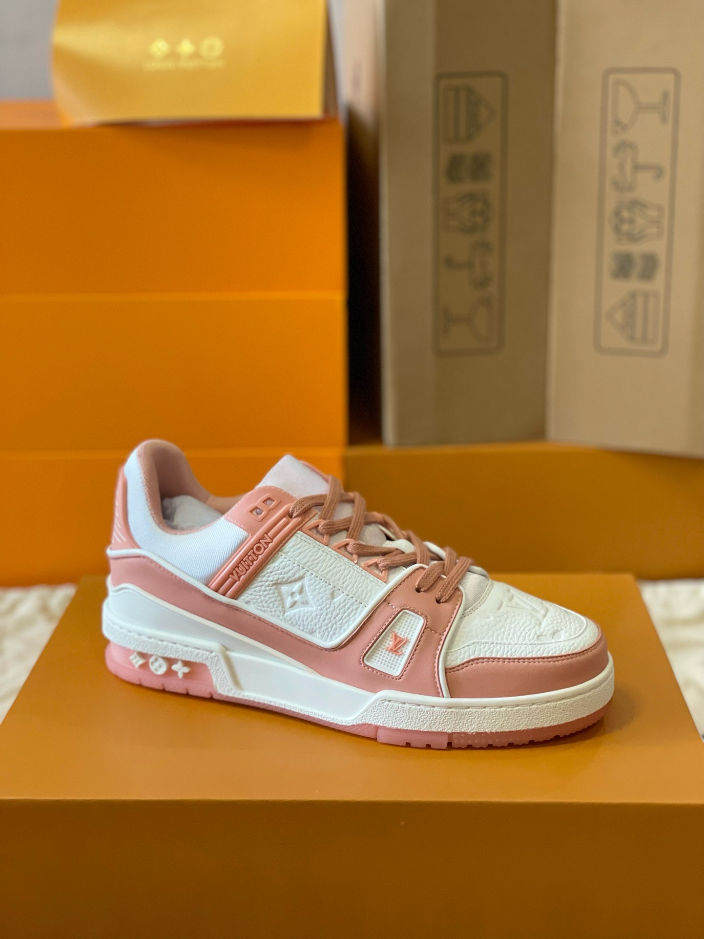 Loui Vuitto TRAINER SNEAKER