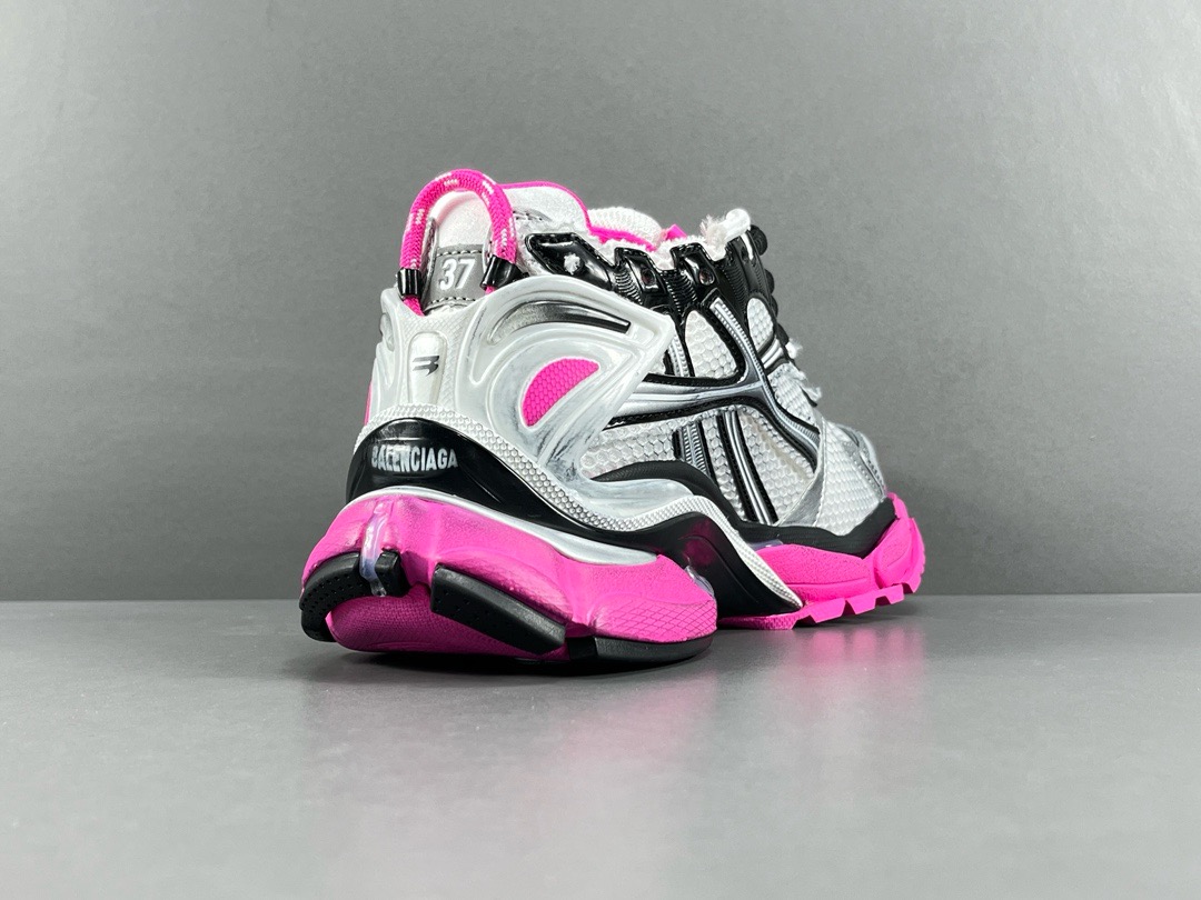 BALCIA Runner Fuchsia Pink